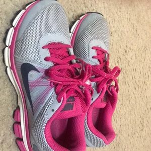 Nike Tennis Shoes Size 6.5